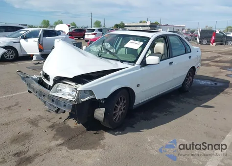 2003 Volvo S40 A из США, поврежденный, VIN YV1VS27583F999072